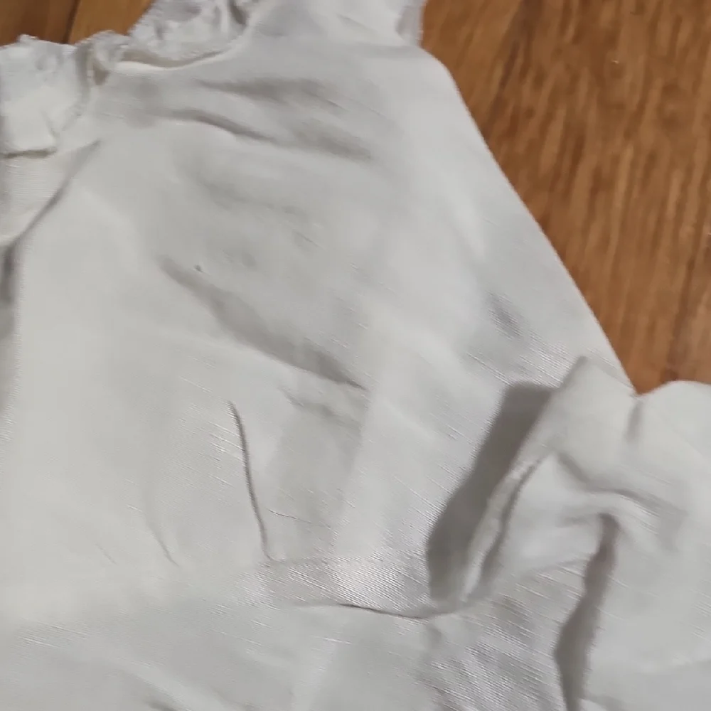 RVCA Ivory Ruffled Crop Top - Picture 5 of 8